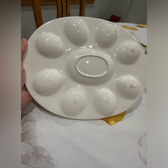 Vintage Easter deviled eggs dish, spring chick theme with eight egg sections - Picture 8 of 13